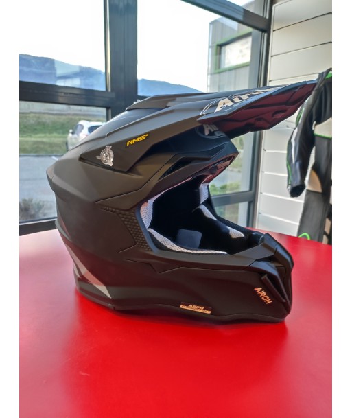 Casque motocross AIROH Strycker Noir mat Fin de série